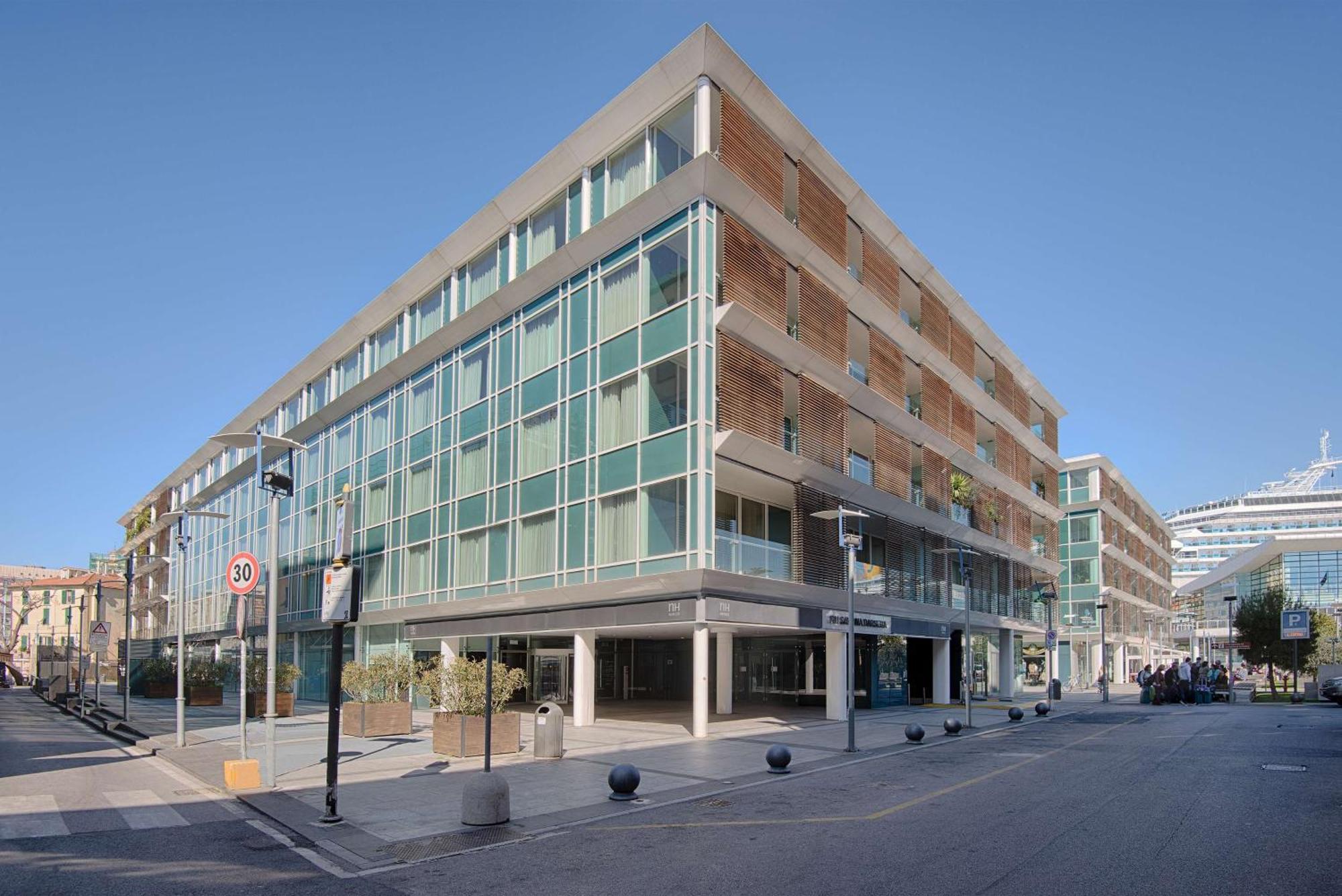 Nh Savona Darsena Hotel Exterior foto